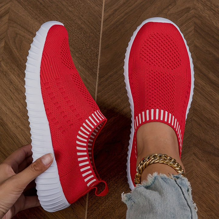 Ultra-lightweight non-slip sneakers