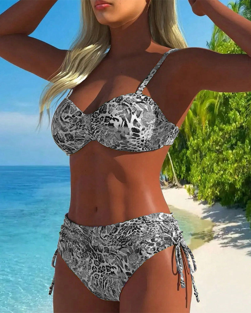 Eye-catching leopard print swimwear