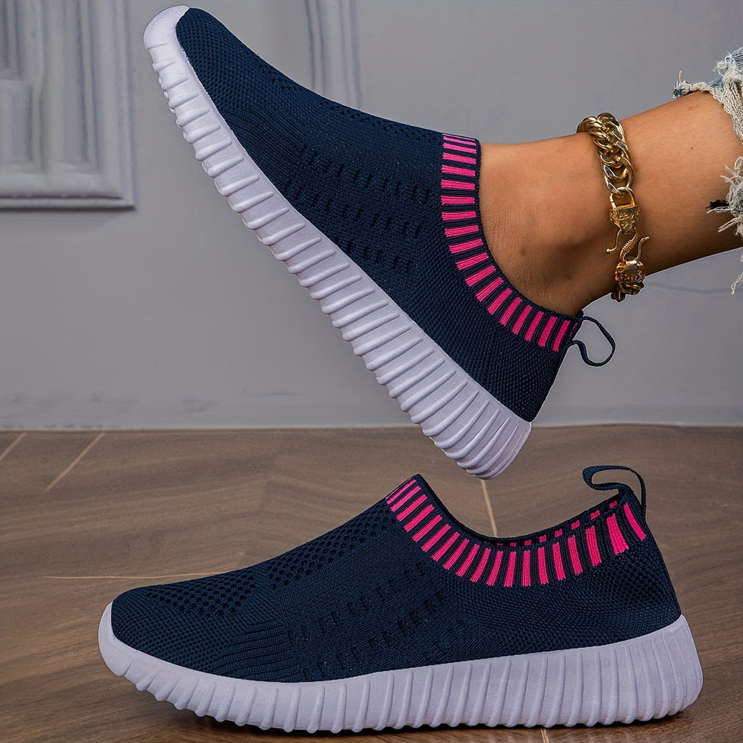 Ultra-lightweight non-slip sneakers