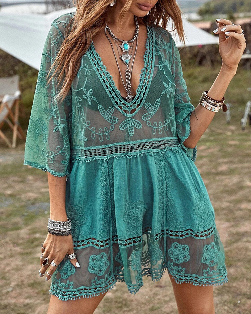 Smock with V-neck and lace embroidery