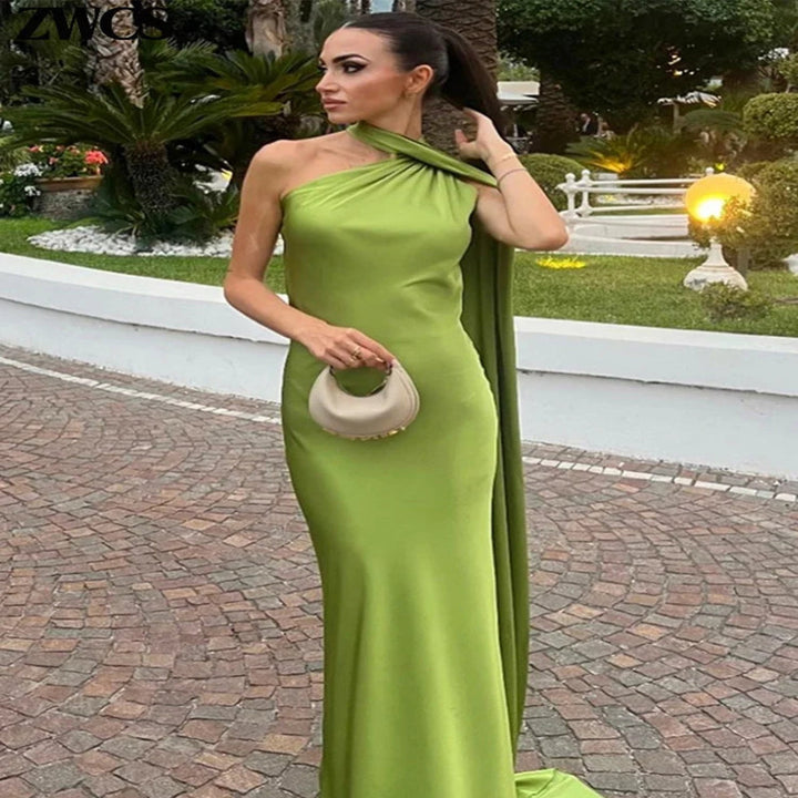 Adaline - Long dress with cape