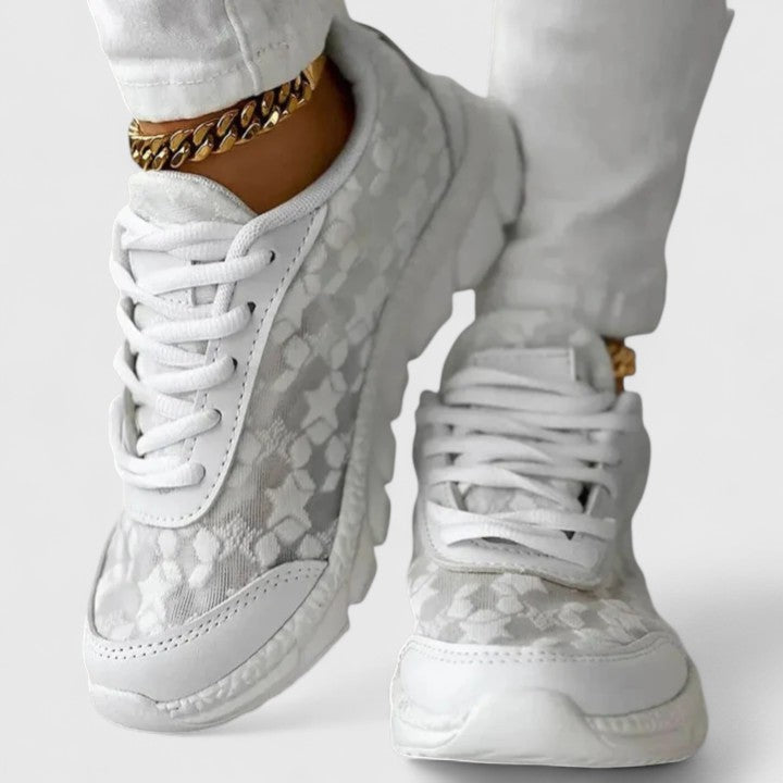 Sophie | Cozy Sneakers