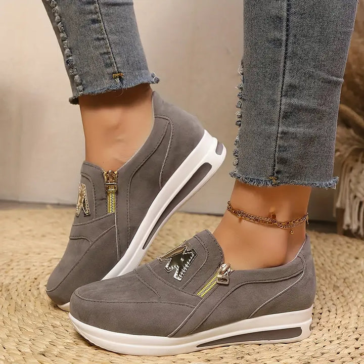 ZipStep Sneakers - for fashionable and pain-free steps